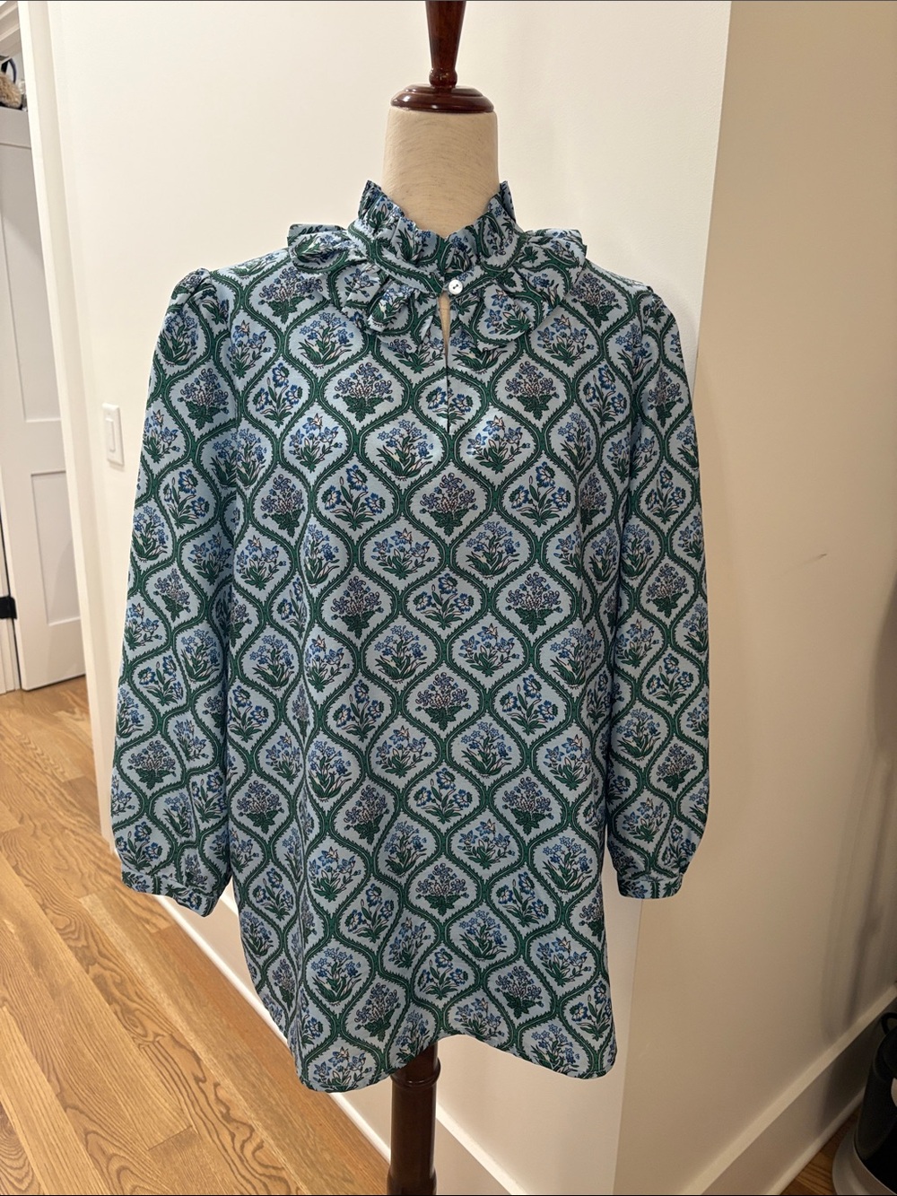 Tuckernuck Green and Blue Ruffle-Neck Tunic - Picture 2 of 11